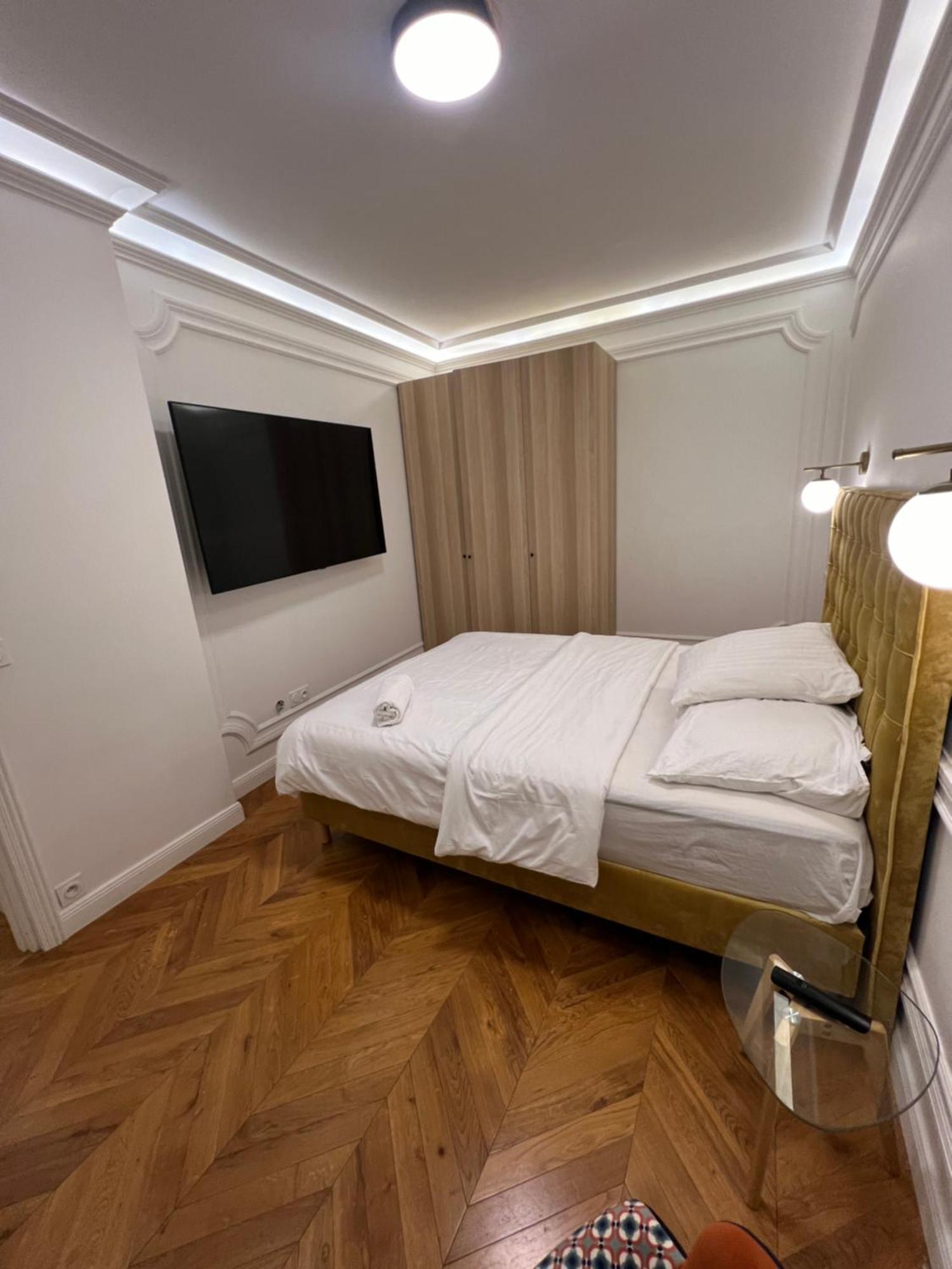 Private Apartments - Champs-Elysees Paris Luaran gambar