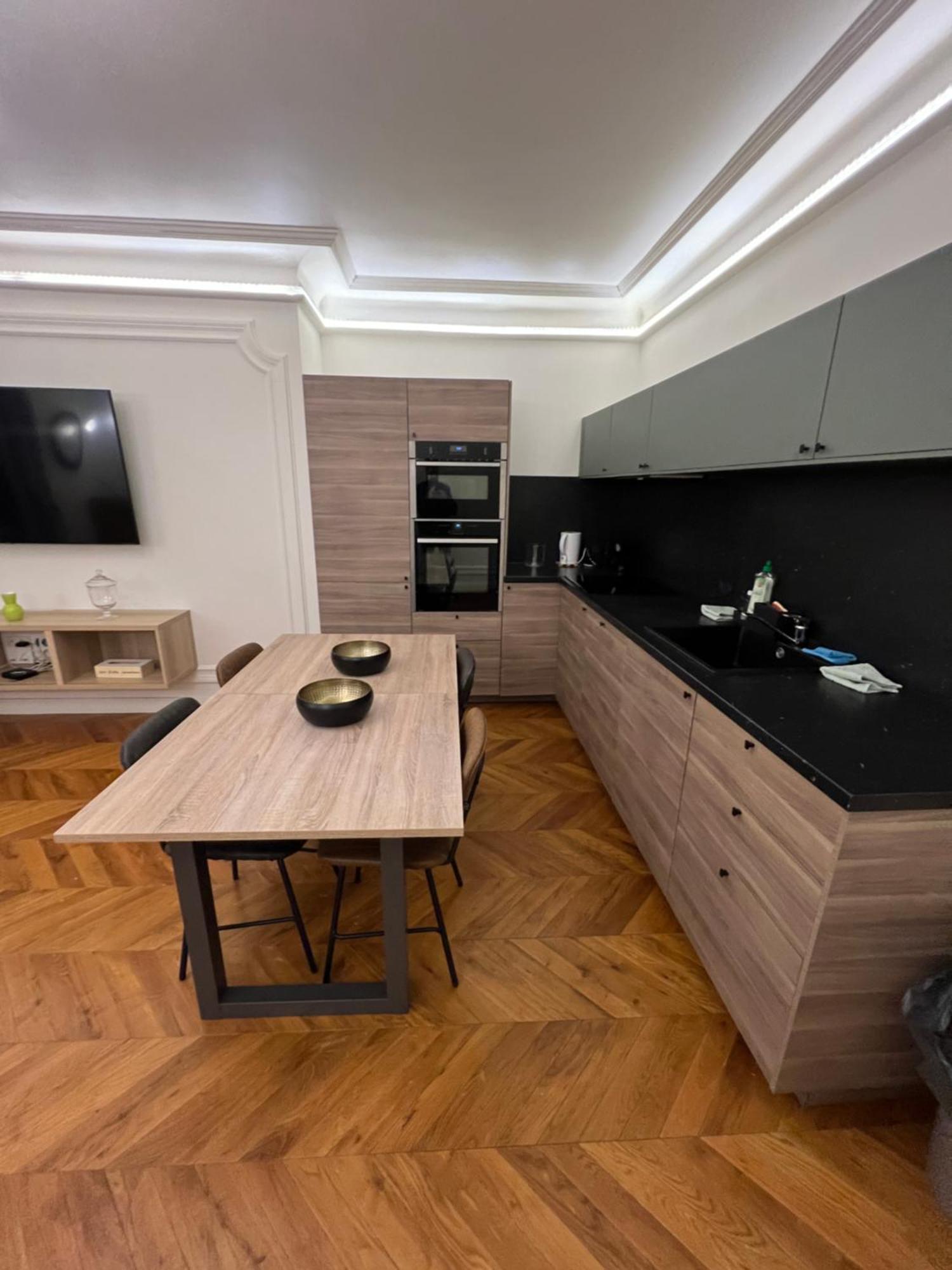 Private Apartments - Champs-Elysees Paris Luaran gambar