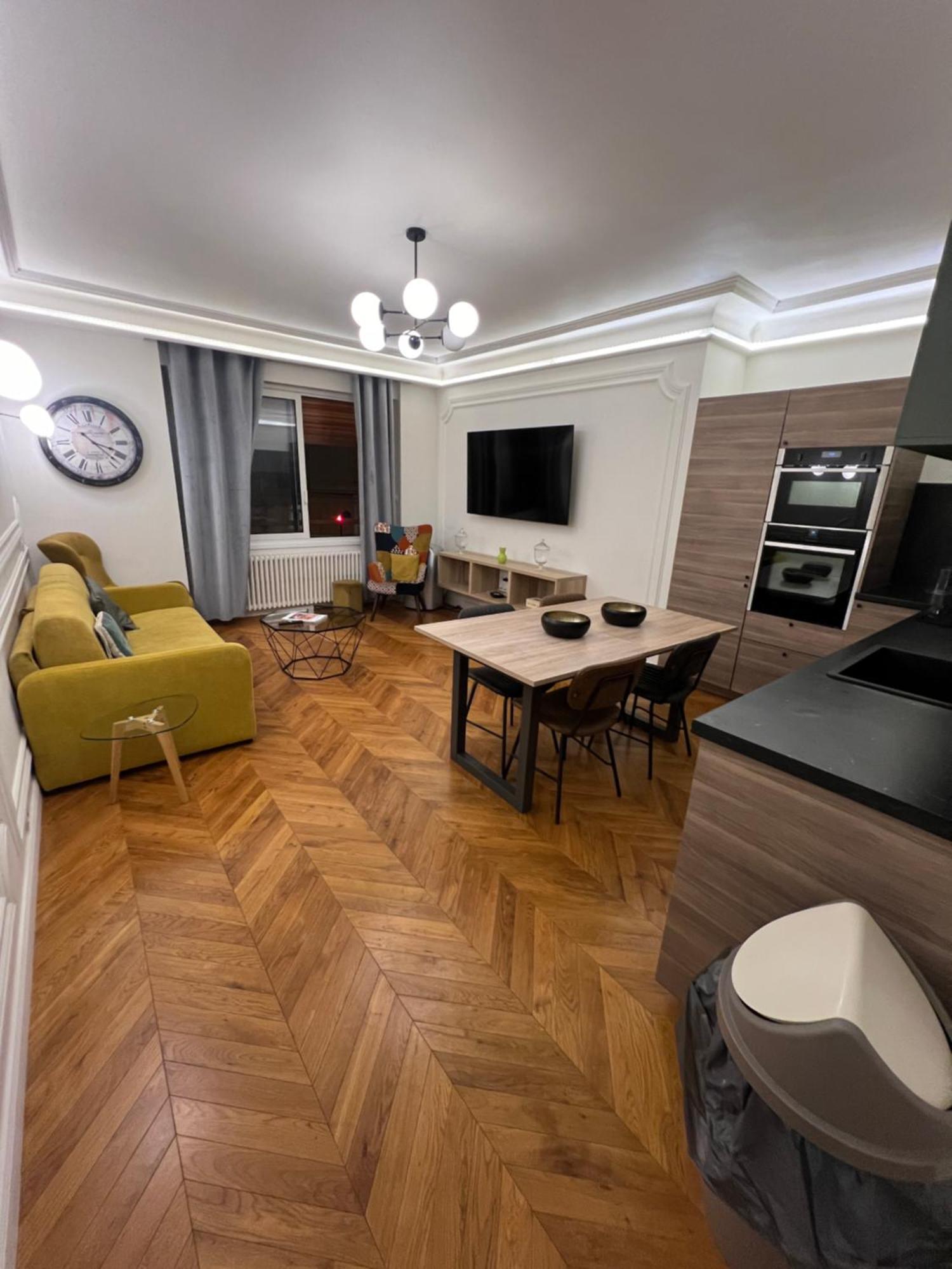 Private Apartments - Champs-Elysees Paris Luaran gambar